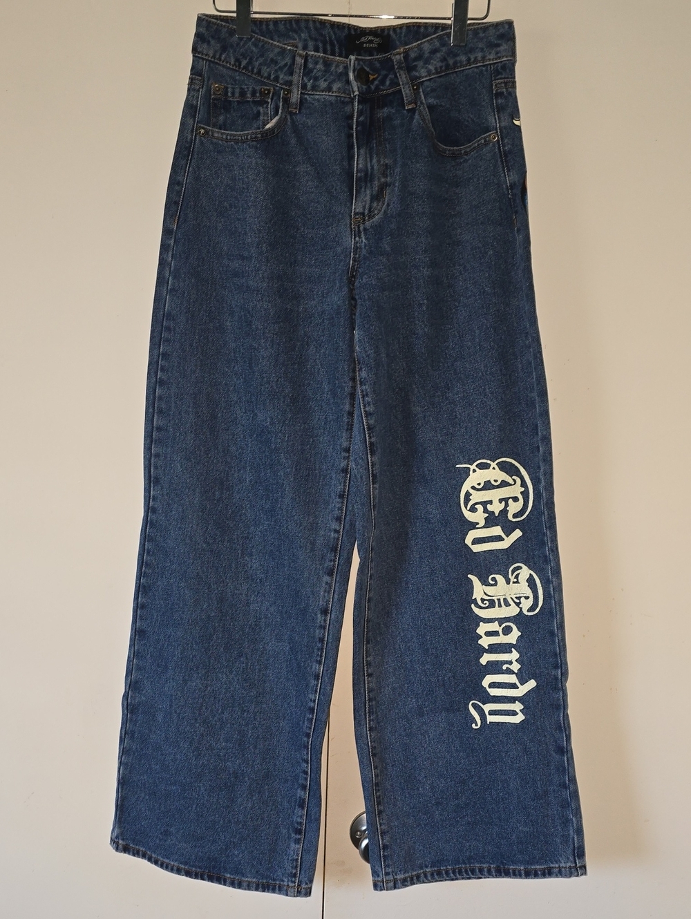 Ed Hardy Blue Wash Denim Baggy Jeans with Black Label Size 28 NEW WITHOT TAGS.